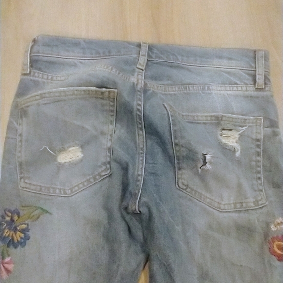 Super cute cropped jeans by ‎ Zara - Picture 7 of 12